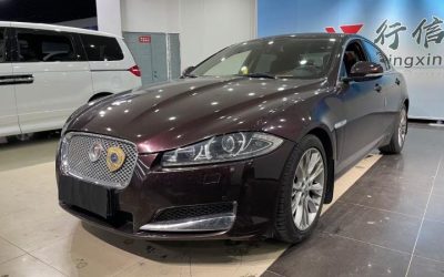 r1016950-jaguar-xf-2011_0