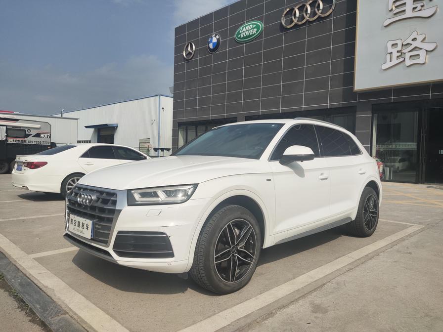 r1016988-audi-q5l-2020_0