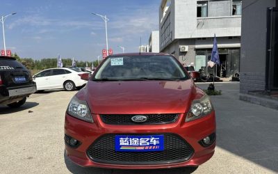 r1017005-ford-focus-2014_0