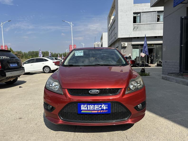 r1017005-ford-focus-2014_0