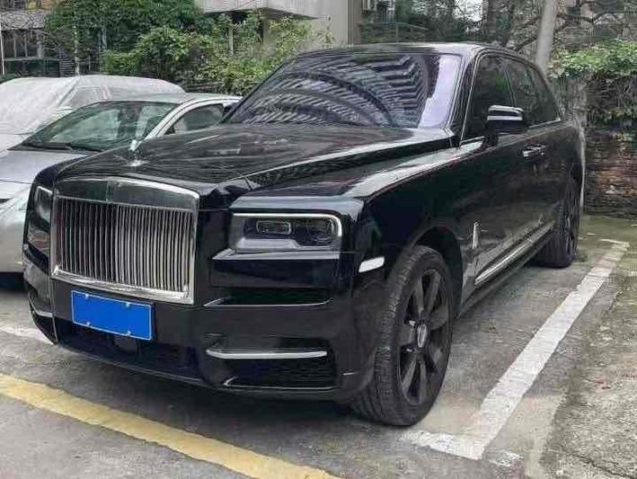 r1017106-rolls-royce-cullinan-2021_0