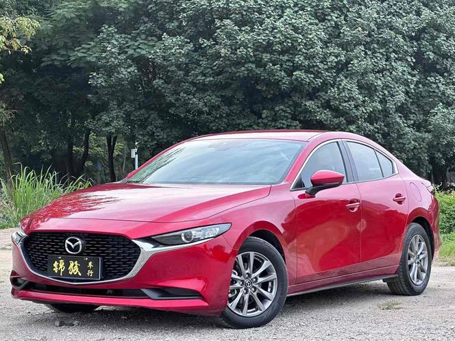 r1017115-mazda3-axela-2020_0