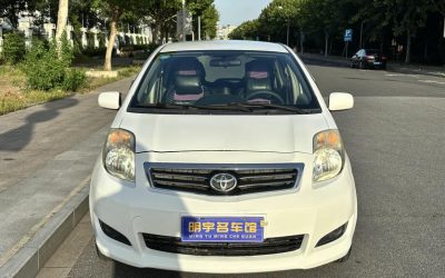 r1017122-toyota-yaris-2013_0
