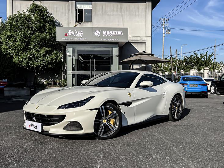 r1017245-ferrari-portofino-2023_0
