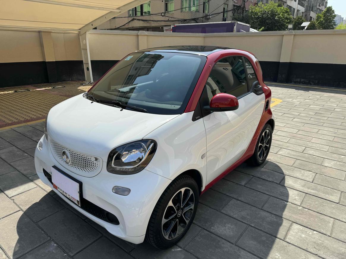 r1017268-smart-fortwo-2016_0