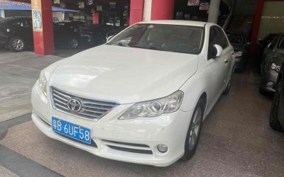 r1017271-toyota-reiz-2012_0