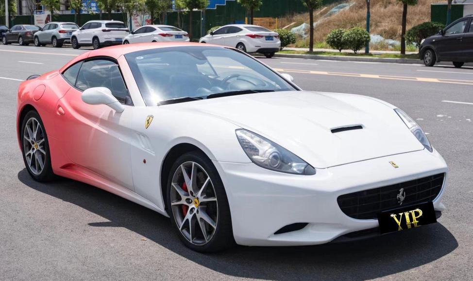 r1017294-ferrari-california-t-2012_0