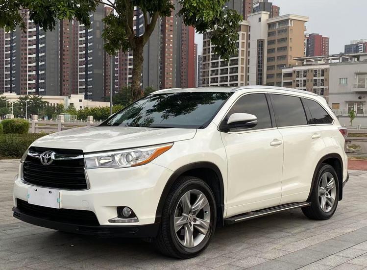 r1017355-toyota-highlander-2016_0