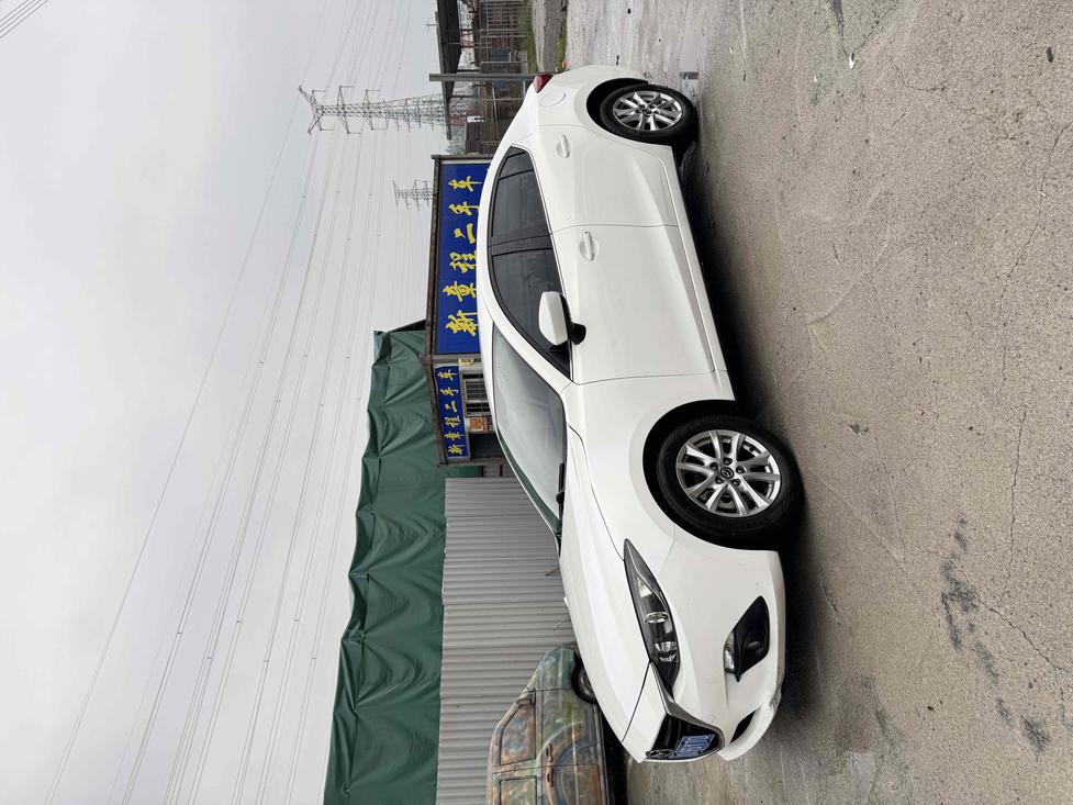 r1017381-mazda3-axela-2016_0
