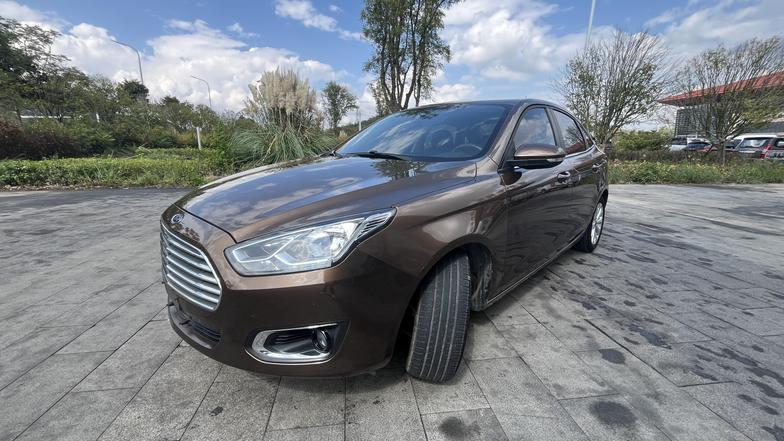 r1017439-ford-escort-2016_0