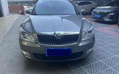 r1017486-skoda-octavia-2011_0