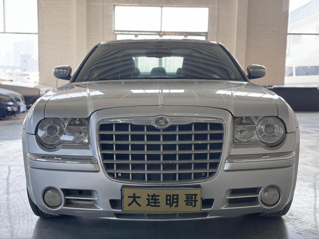 r1017492-chrysler-300c-2007_0