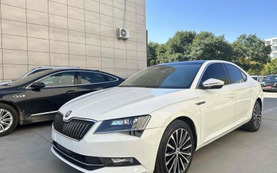 r1017550-skoda-superb-2016_0