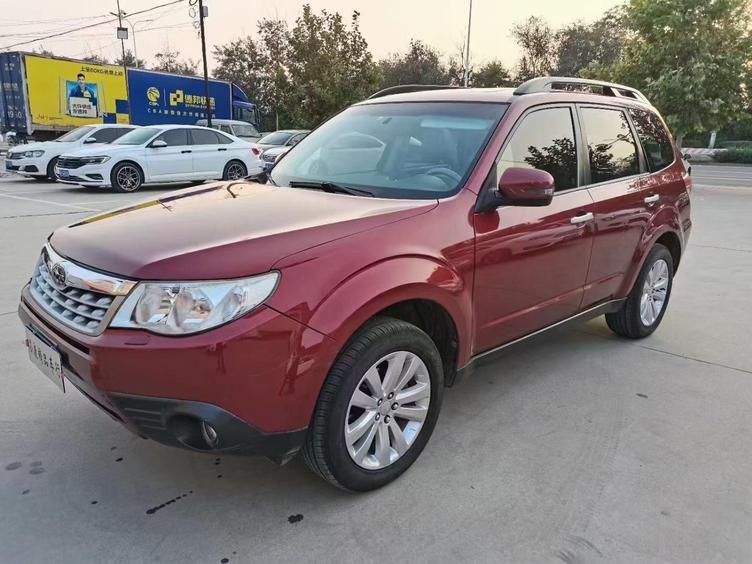 r1017652-subaru-forester-2013_0