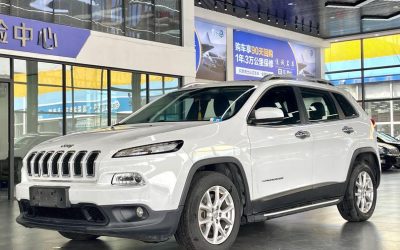 r1017672-jeep-cherokee-2016_0