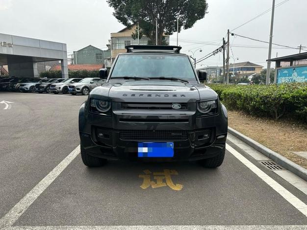 r1017693-land-rover-defender-2023_0
