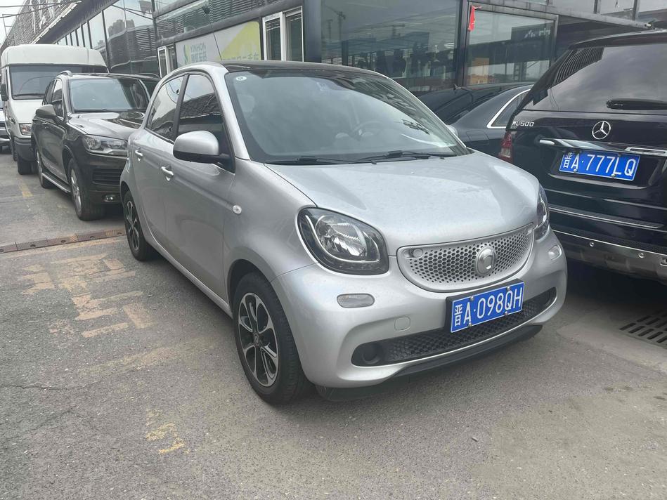 r1017726-smart-forfour-2017_0