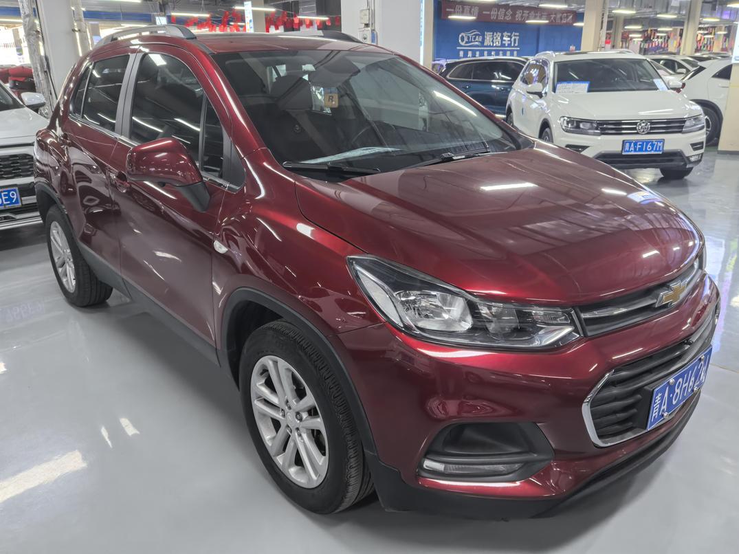 r1017753-chevrolet-trax-2017_0