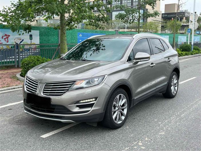 r1017807-lincoln-mkc-2017_0