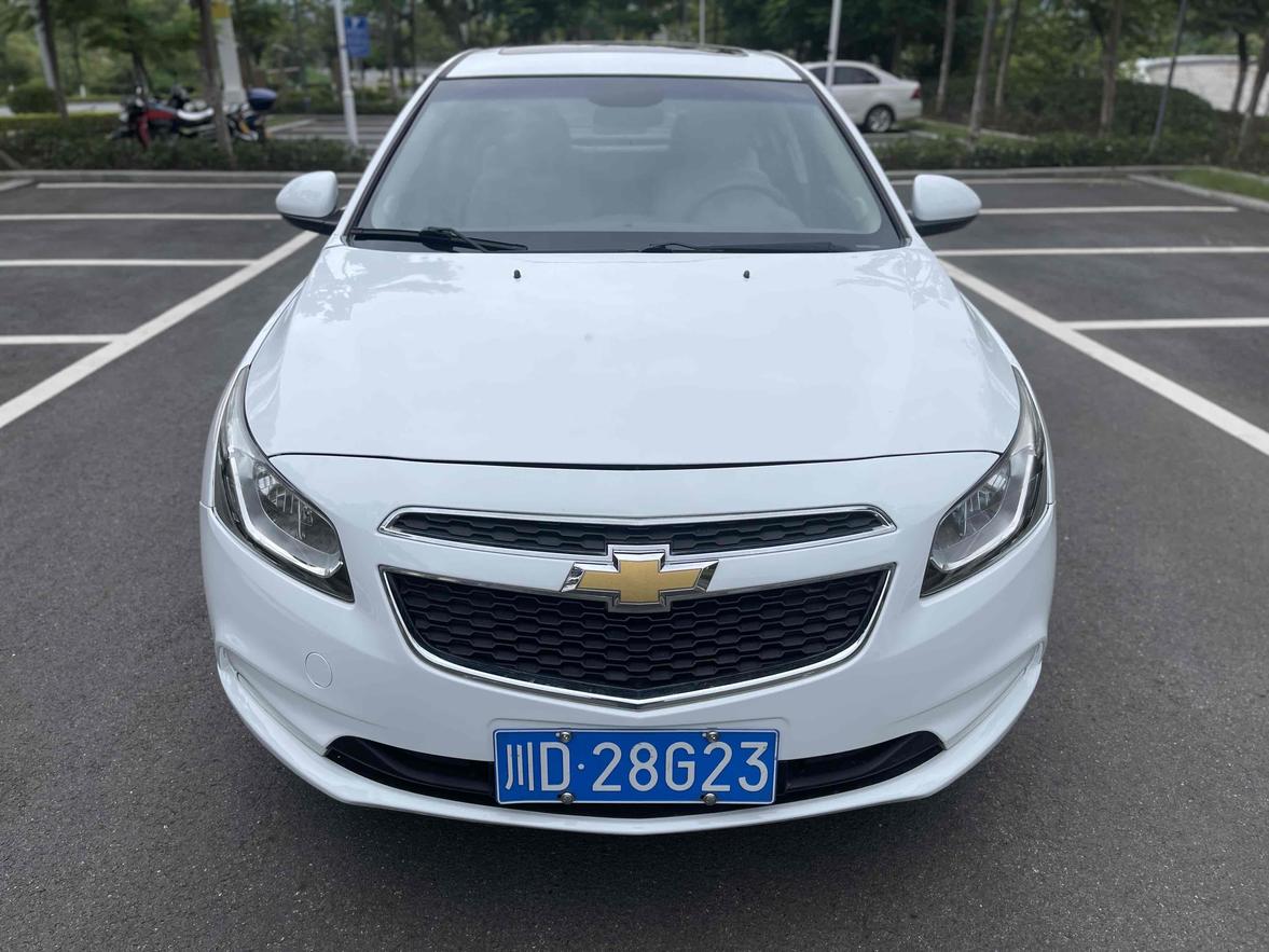 r1017922-chevrolet-cruze-2015_0