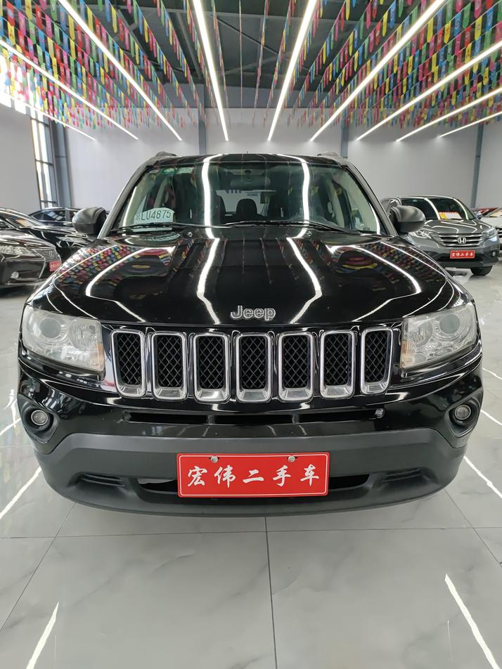 r1017997-jeep-compass-2013_0