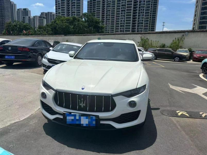 r1018021-maserati-levante-2018_0