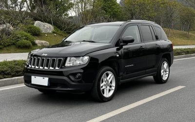 r1018088-jeep-compass-2013_0