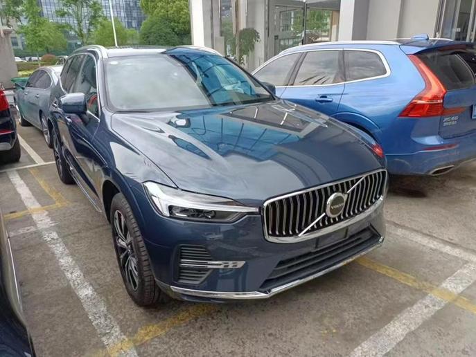 r1018099-volvo-xc60-2024_0
