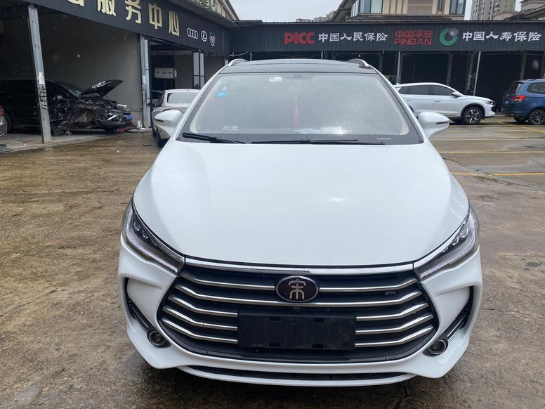 r1018128-byd-song-max-2017_0