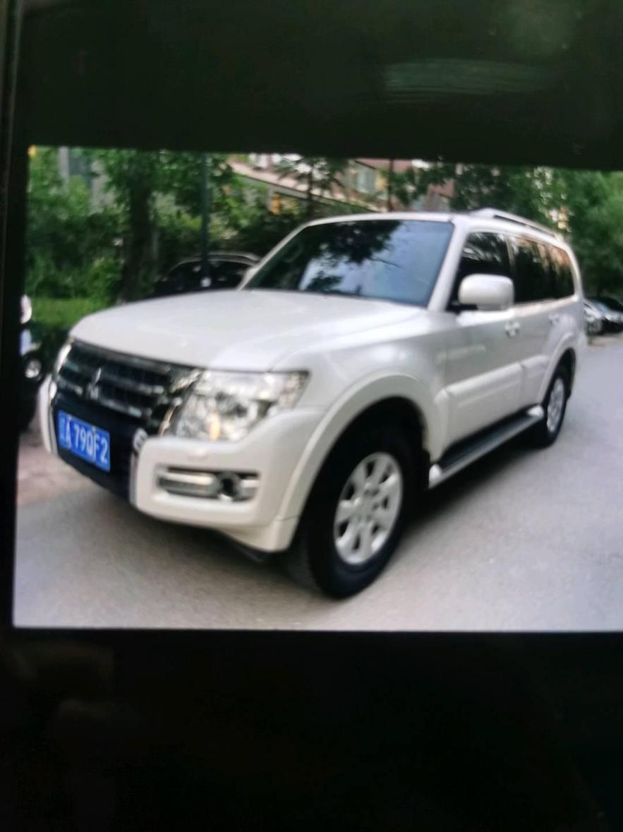 r1018129-mitsubishi-pajero-2018_0