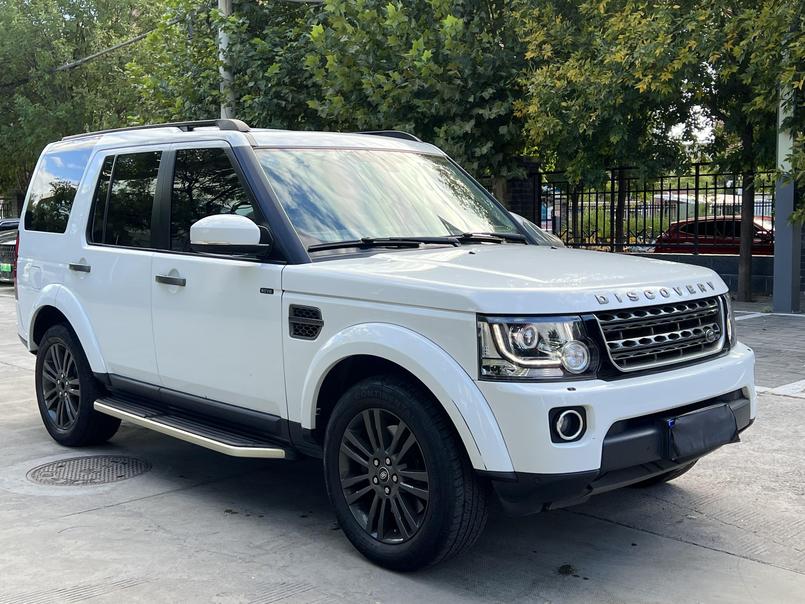 r1018324-land-rover-discovery-2016_0