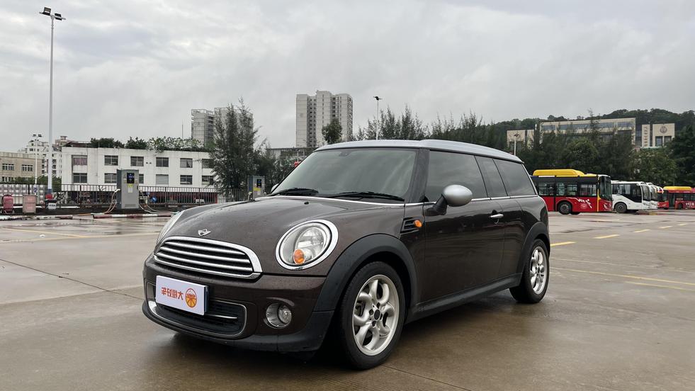 r1018360-mini-clubman-2012_0
