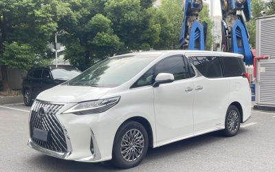 r1018490-lexus-lm-2022_0