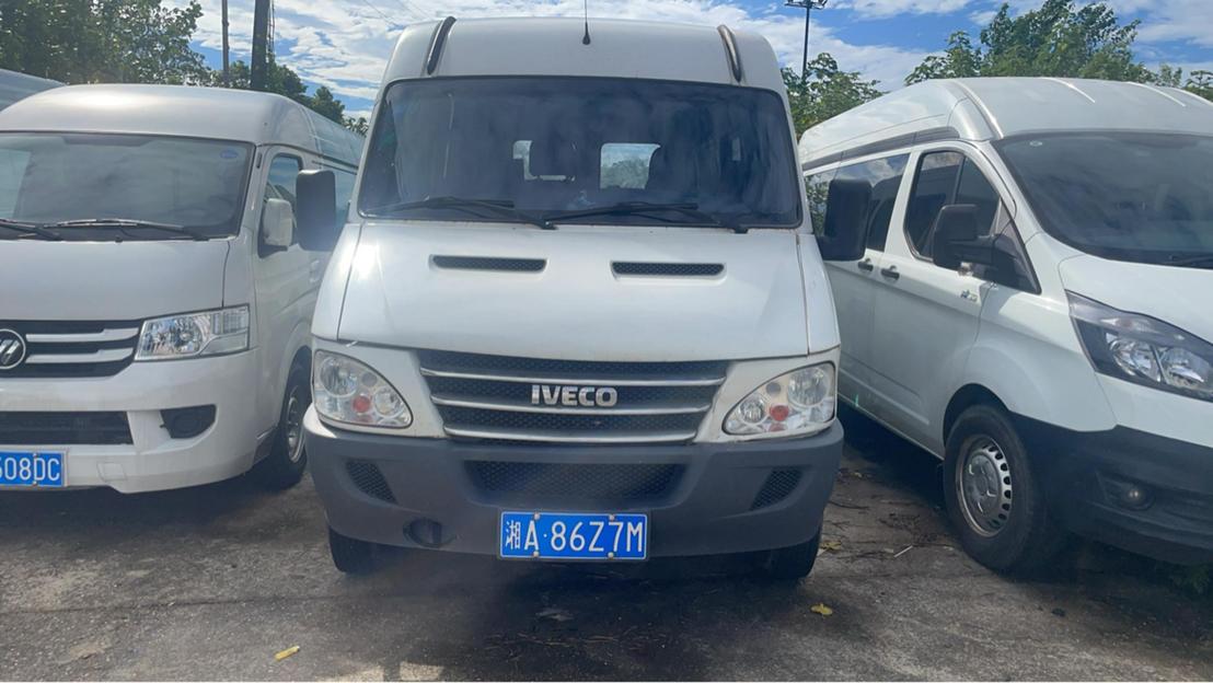r1018624-iveco-power-daily-2017_0