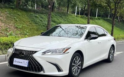 r1018638-lexus-es-2023_0