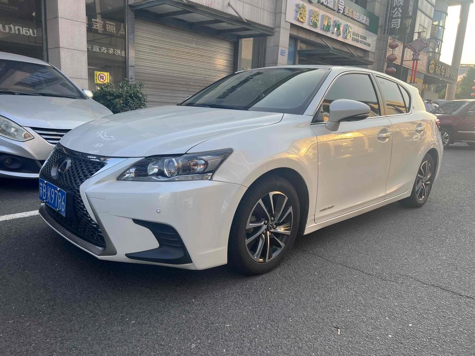 r1018788-lexus-ct-2018_0