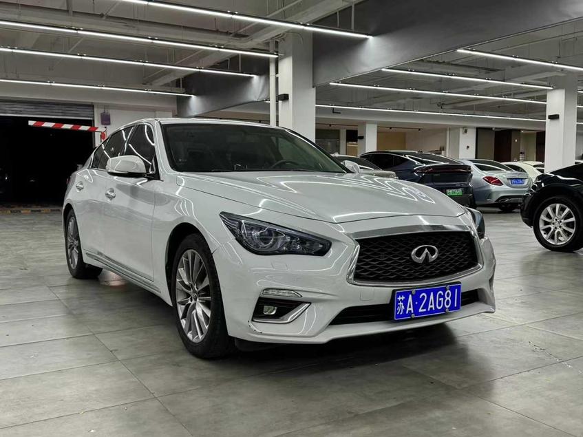 r1018801-infiniti-q50l-2018_0