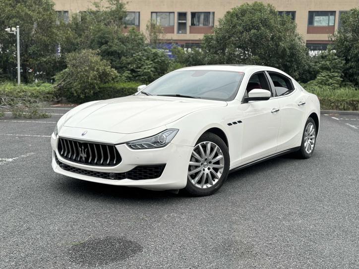 r1018935-maserati-ghibli-2021_0