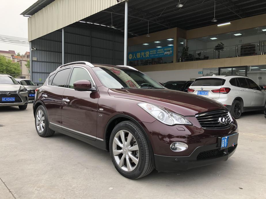 r1018982-infiniti-qx50-2014_0