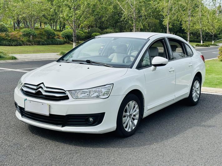 r1018989-citroen-c-quatre-2016_0