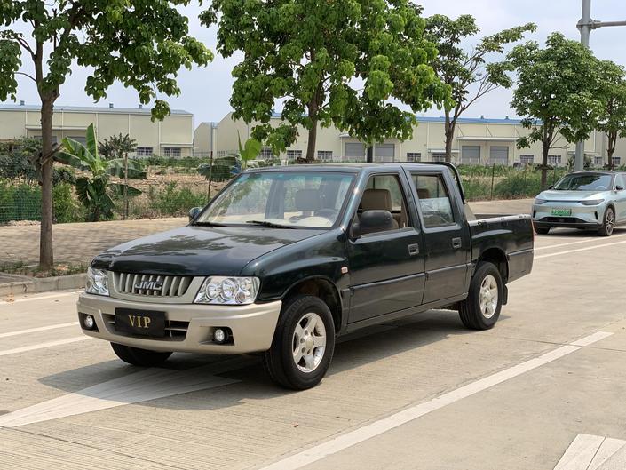 r1019004-isuzu-pickup-2010_0