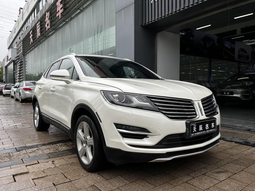 r1019016-lincoln-mkc-2016_0