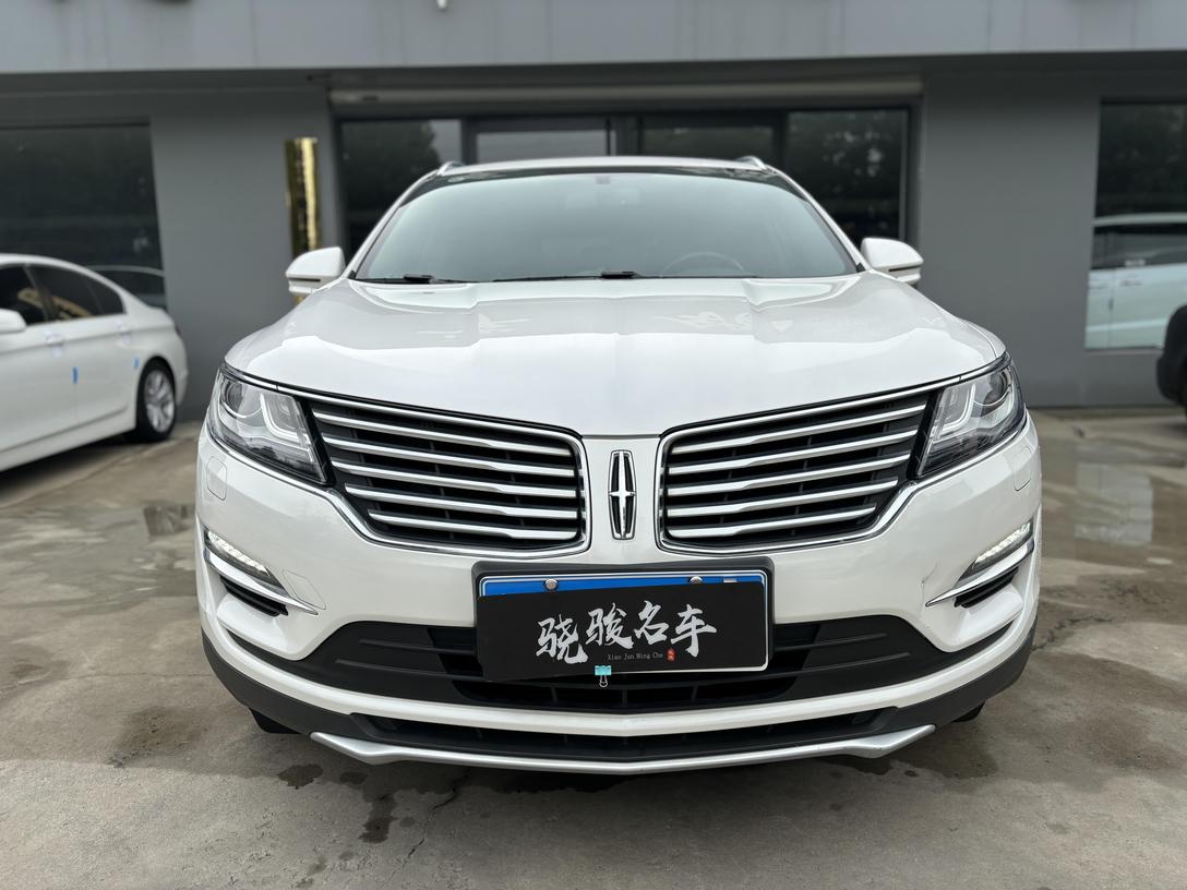 r1019035-lincoln-mkc-2017_0