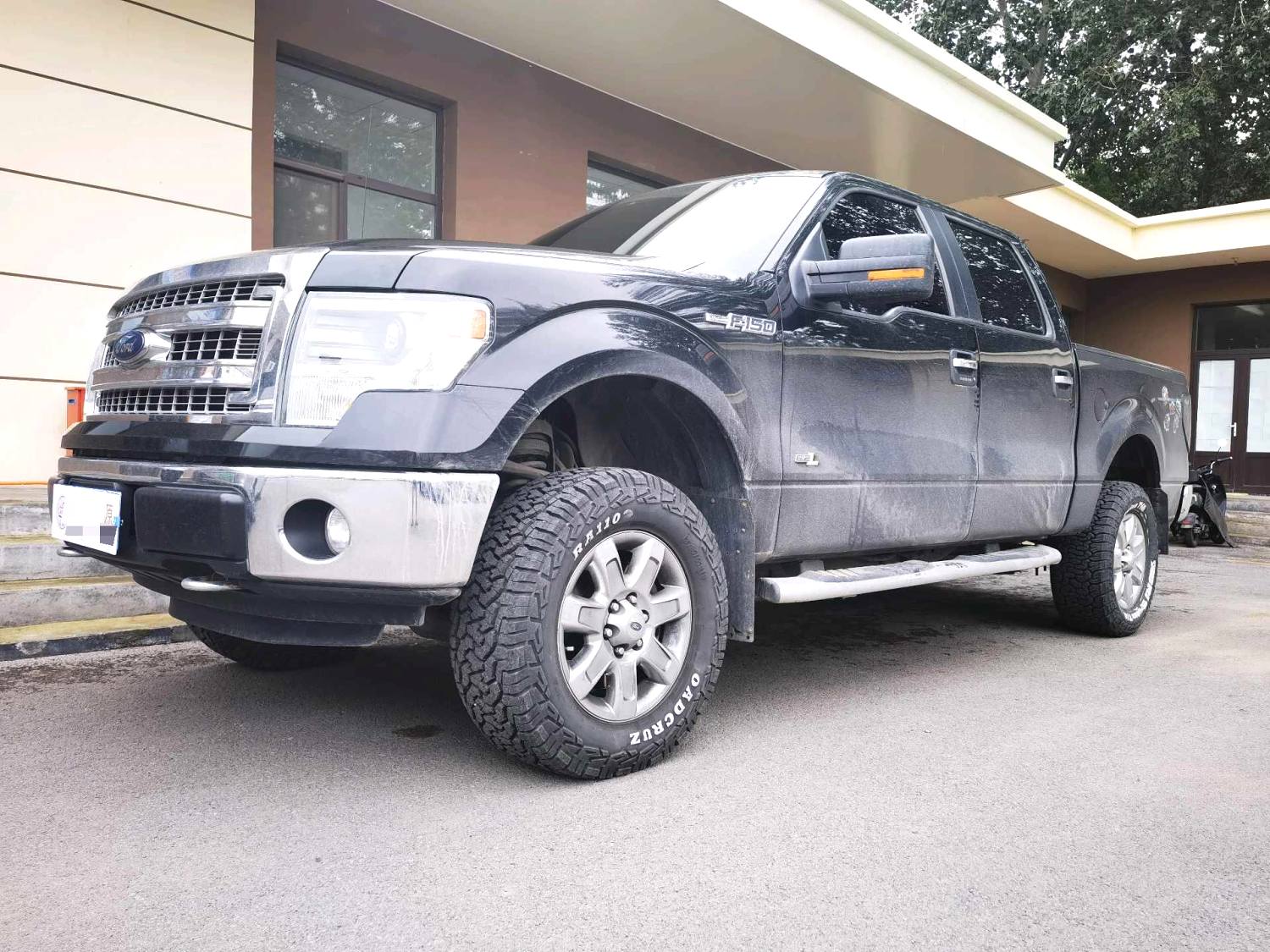 r1026930-ford-f-150-raptor-2013_0