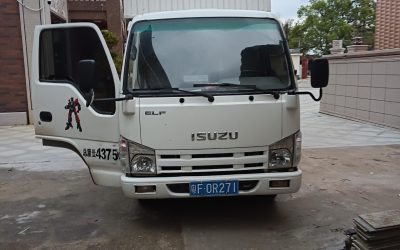 r209521-isuzu-100p-2015_1