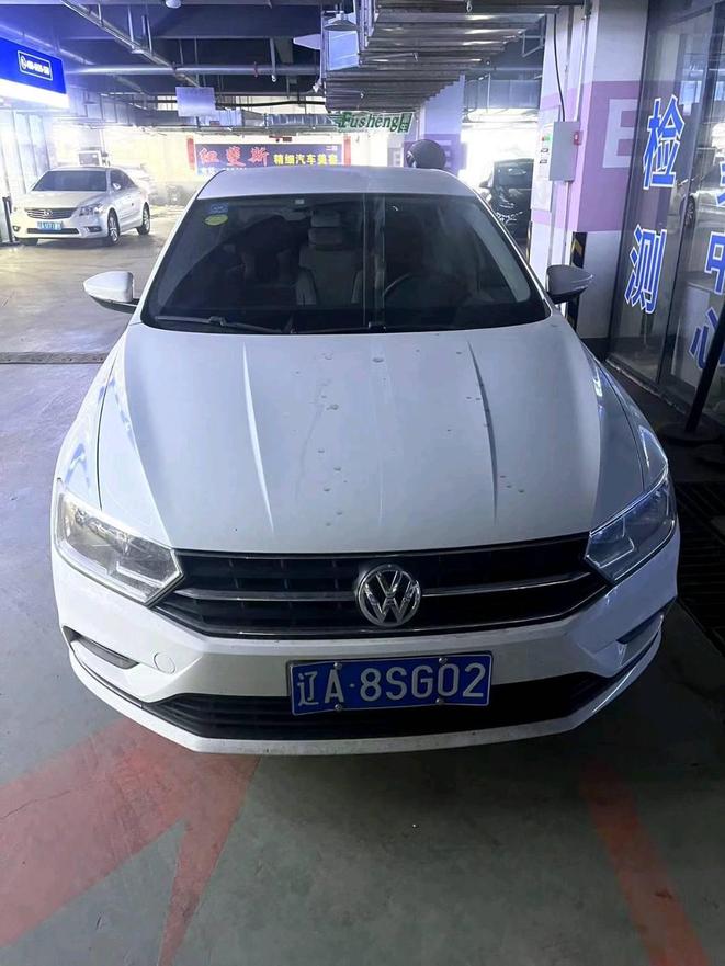 r1016180-volkswagen-bora-2017_0