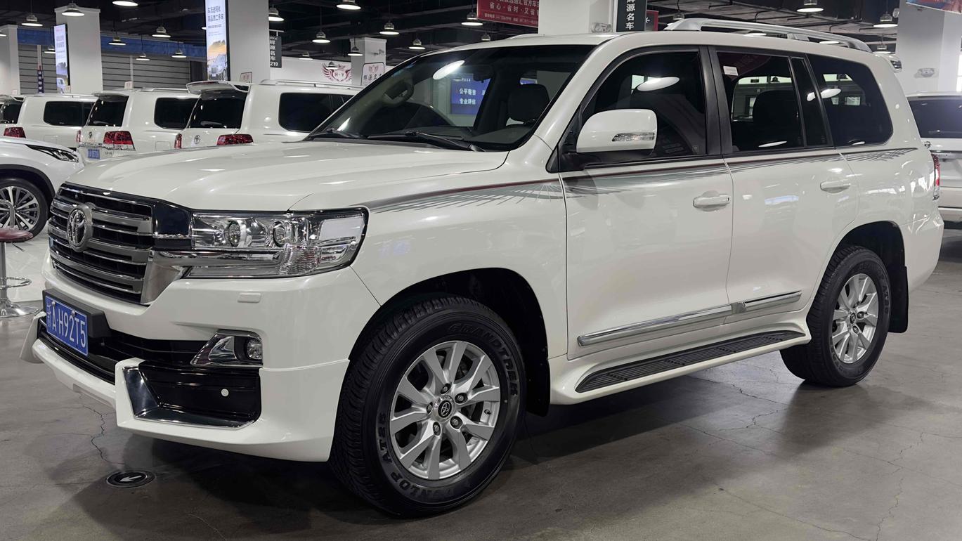 r1016211-toyota-land-cruiser-2019_0