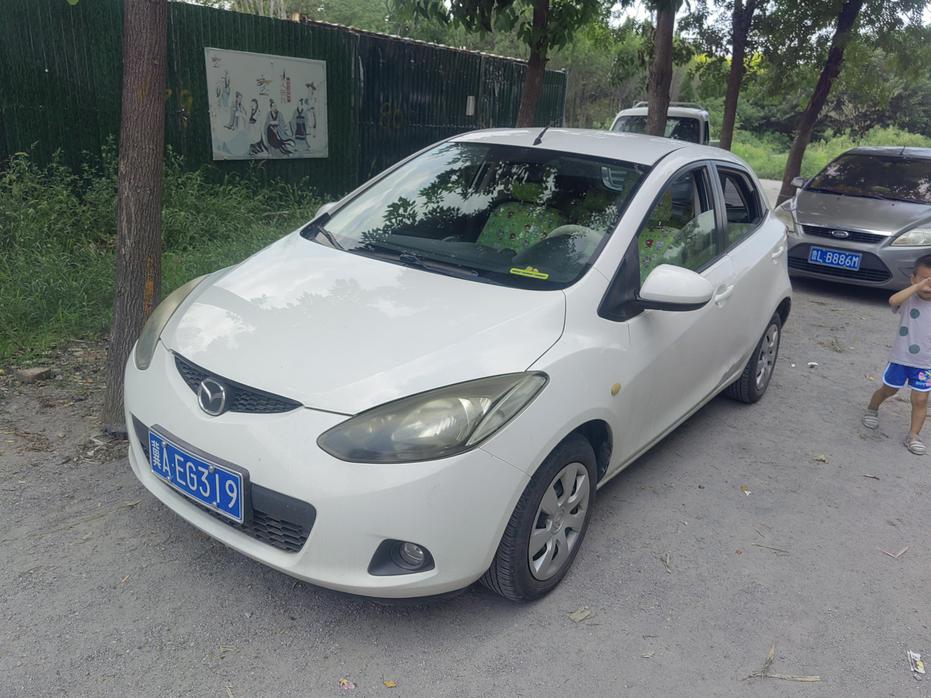 r1016243-mazda-2-2010_0