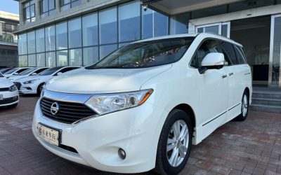 r1016244-nissan-quest-2016_0