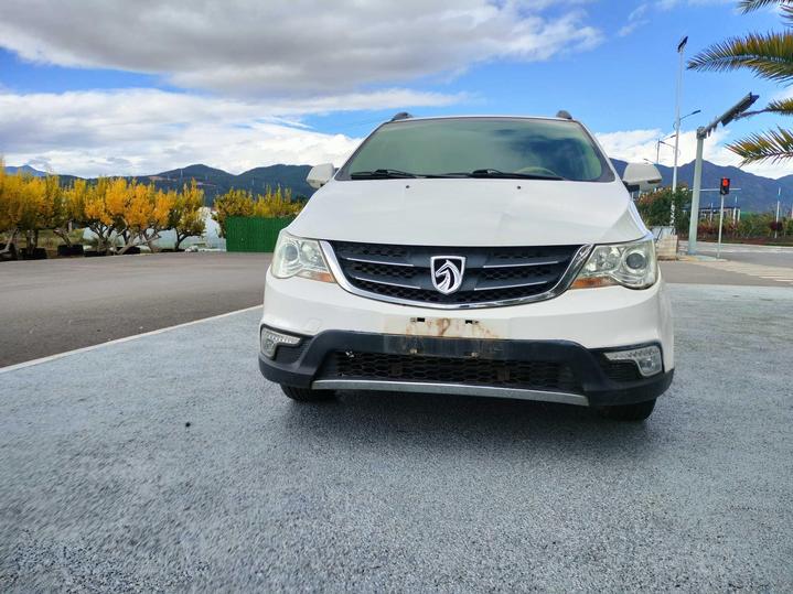 r1016323-baojun-730-2014_0